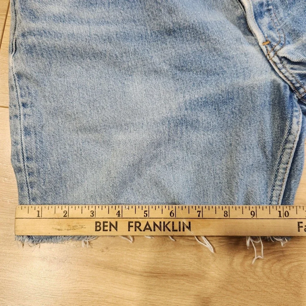 Vintage Y2K Levis 501xx Denim Shorts Mens 32 6